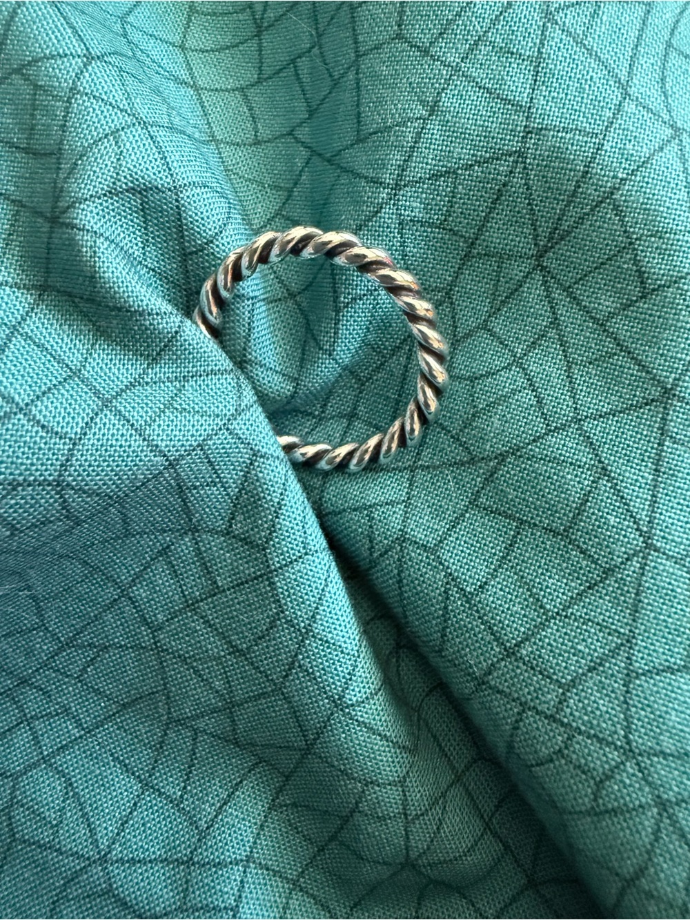 Pandora “Intertwined Twist Rope” Ring